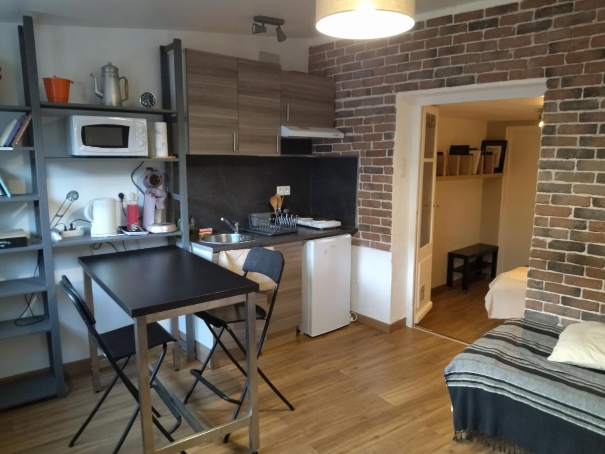Aurillac Meuble De Tourisme Hotell Exteriör bild